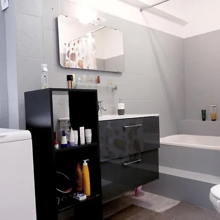 Calm One-bedroom With Balcony Apartament *